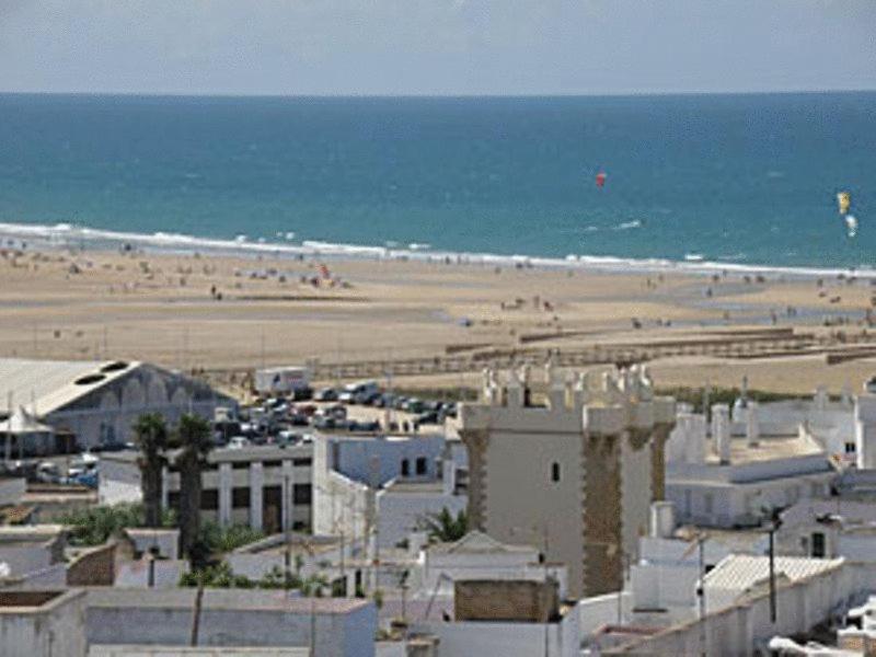 Hostal Extramuros Conil De La Frontera Esterno foto