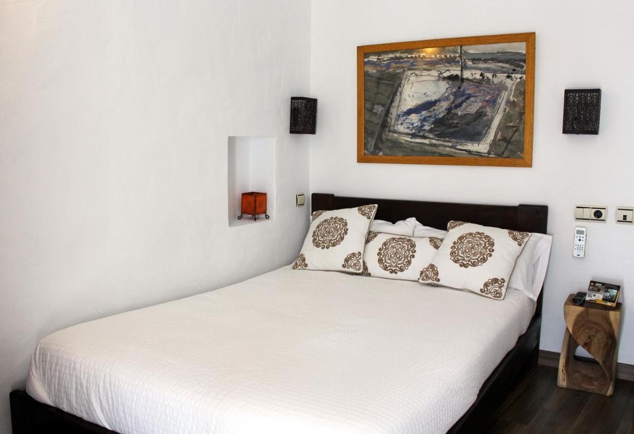 Hostal Extramuros Conil De La Frontera Esterno foto