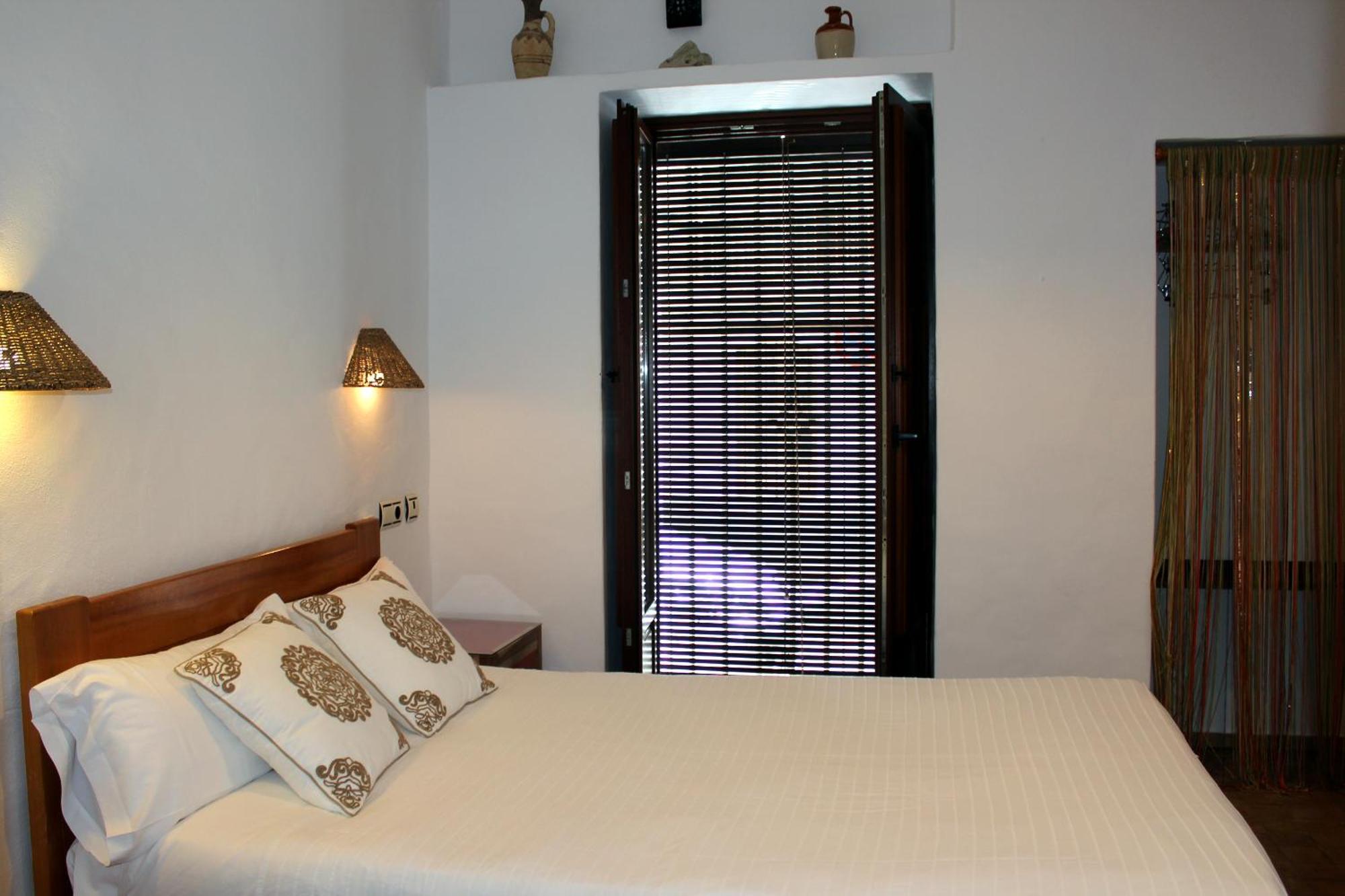 Hostal Extramuros Conil De La Frontera Esterno foto