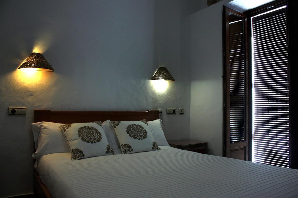 Hostal Extramuros Conil De La Frontera Esterno foto